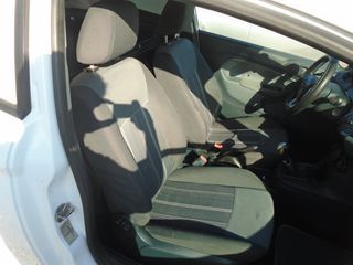 Κλούβα Ford 2010 FIESTA-thumb-13
