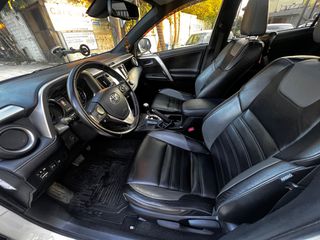 Toyota RAV 4 2018 Hybrid AWD Loung-thumb-8
