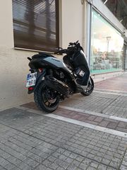 Yamaha NMAX 2025 techmax-thumb-3