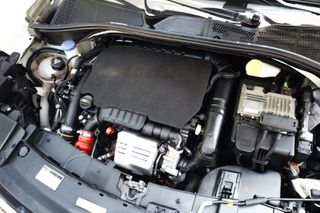 Citroen C4 2018 1.2 e-THP 110hp Shine Auto (Navi)-thumb-31
