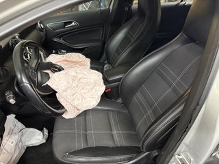 Mercedes-Benz A 180 2013-thumb-7