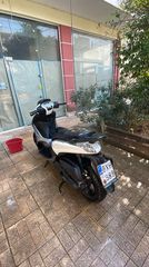 Piaggio Beverly 350 2012-thumb-2