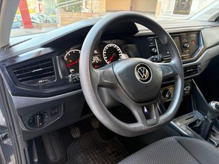 Volkswagen Polo 2021-thumb-6