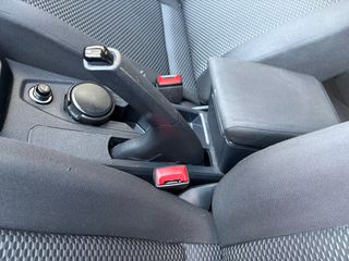 Volkswagen Polo 2021-thumb-12