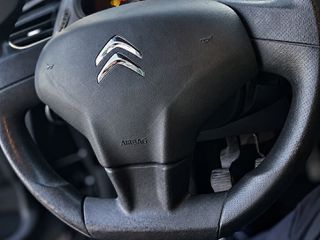 Citroen C3 2015 1.2 Vti Comfort/ foul extra-thumb-18