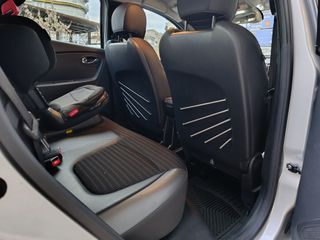 Renault Captur 2017 Automatic-thumb-9