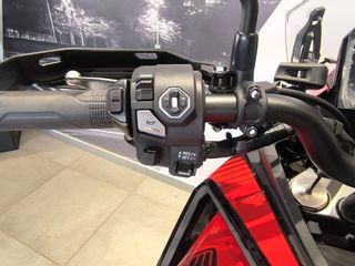 Honda CB 1000 2026 GT-thumb-17