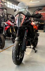 KTM 1290 Super Adventure 2020-thumb-9