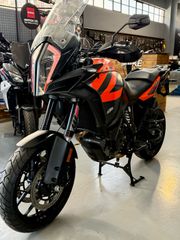 KTM 1290 Super Adventure 2020-thumb-11