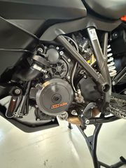 KTM 1290 Super Adventure 2020-thumb-14