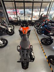 KTM 1290 Super Adventure 2020-thumb-17
