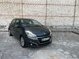 Peugeot 208 2016