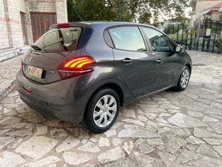 Peugeot 208 2016-thumb-3