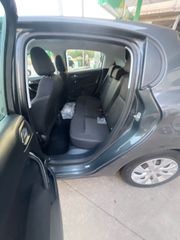 Peugeot 208 2016-thumb-17