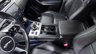 Jaguar F-Pace 2022 P400e PLUG-IN AWD R-DYNAMIC SE/AUTOBESIKOS-thumb-46