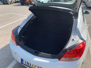 Opel Insignia 2011-thumb-11