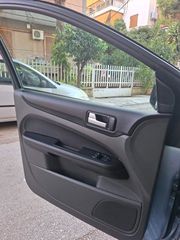 Ford Focus 2005-thumb-15