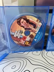 Playstation 4 + controller + Spider-Man + Gta5 + horizon zero dawn complete edition-thumb-1