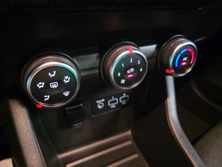 Renault Clio 2021 "BUSINESS" 1.0 SCe "NAVI-FULL LED-45.000χλμ."!!!!!-thumb-71