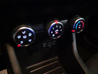Renault Clio 2021 "BUSINESS" 1.0 SCe "NAVI-FULL LED-45.000χλμ."!!!!!-thumb-72