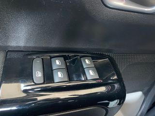 Citroen C3 2017 SHINE 1.2 PURETECH 110 HP-thumb-20