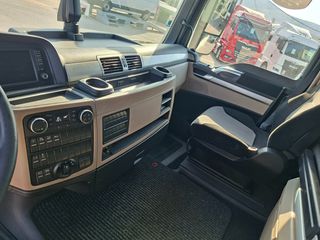 MAN 2020 TGX 18.510 4x2 BLS-thumb-17