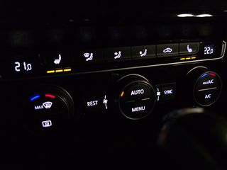 Volkswagen Passat 2020 "GTE" 1.4TSi 218Ps-DSG "NAVI-ΔΕΡΜΑ-IQ LED" ΕΛΛΗΝΙΚΟ!!!-thumb-87
