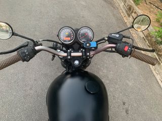 Triumph Bonneville 2010-thumb-7