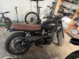 Triumph Bonneville 2010-thumb-9