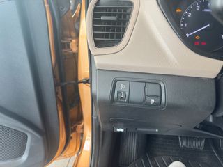 Hyundai i 20 2017 1.4 100ps AUTOMATIC NAVI-thumb-14
