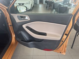 Hyundai i 20 2017 1.4 100ps AUTOMATIC NAVI-thumb-21