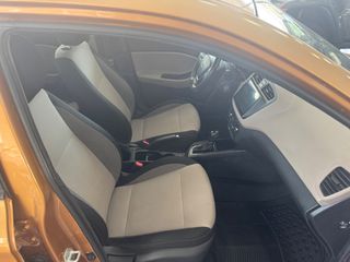 Hyundai i 20 2017 1.4 100ps AUTOMATIC NAVI-thumb-25