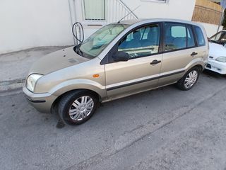 Ford Fusion 2003-thumb-2