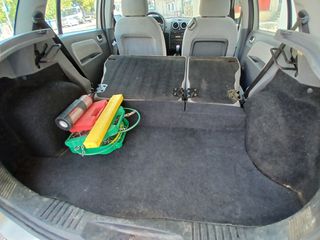 Ford Fusion 2003-thumb-9