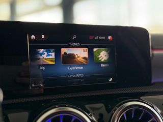 Mercedes-Benz A 250 2021 E-POWER | AMG | AMBIENT LIGHT-thumb-81