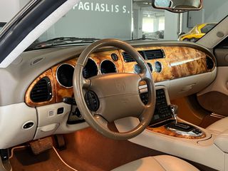 Jaguar XK 8 2005 Convertible-thumb-18