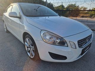 Volvo S60 2011-thumb-2