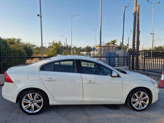 Volvo S60 2011-thumb-7