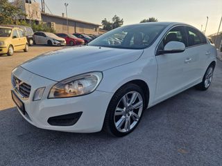 Volvo S60 2011-thumb-9