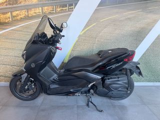 Yamaha XMAX 400 2016-thumb-7