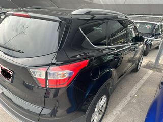 Ford Kuga 2018-thumb-10