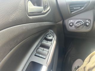 Ford Kuga 2018-thumb-21
