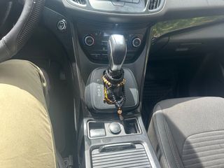 Ford Kuga 2018-thumb-26