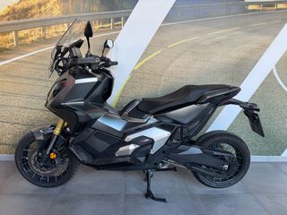 Honda X-ADV 2023 750-thumb-7