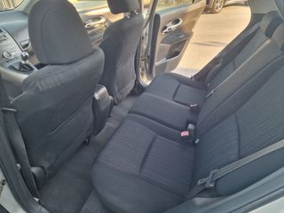 Toyota Auris 2008-thumb-13