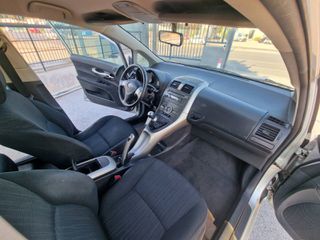 Toyota Auris 2008-thumb-14