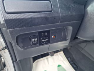 Toyota Auris 2008-thumb-18
