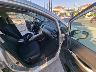 Toyota Auris 2008-thumb-23