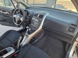 Toyota Auris 2008-thumb-25