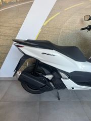 Honda PCX 125 2025-thumb-3